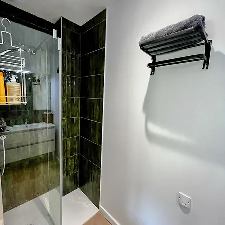 Climatisee 8 Pers, 4 Chambres, 3 Sdb Vakantiehuis