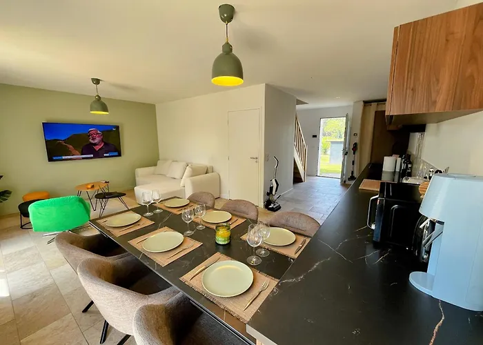 Climatisee 8 Pers, 4 Chambres, 3 Sdb Holiday home *